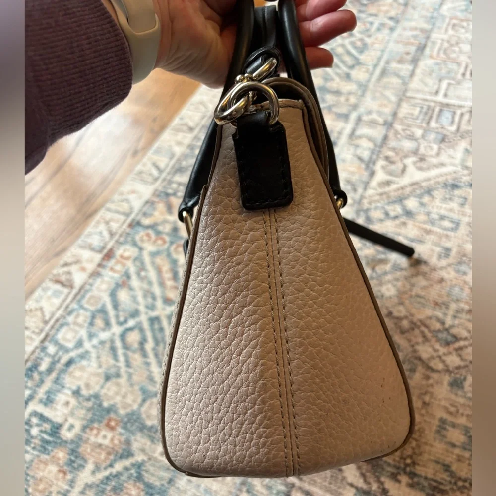 Kate Spade Grove Court Pebbled Leather bag